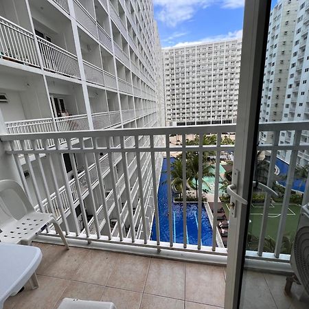 Studio Units At Shore Residences Condo Moa Complex Near Airport Pasay Kültér fotó