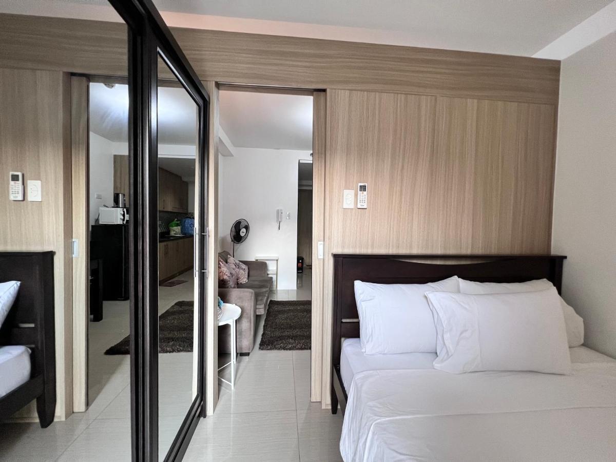 Studio Units At Shore Residences Condo Moa Complex Near Airport Pasay Kültér fotó