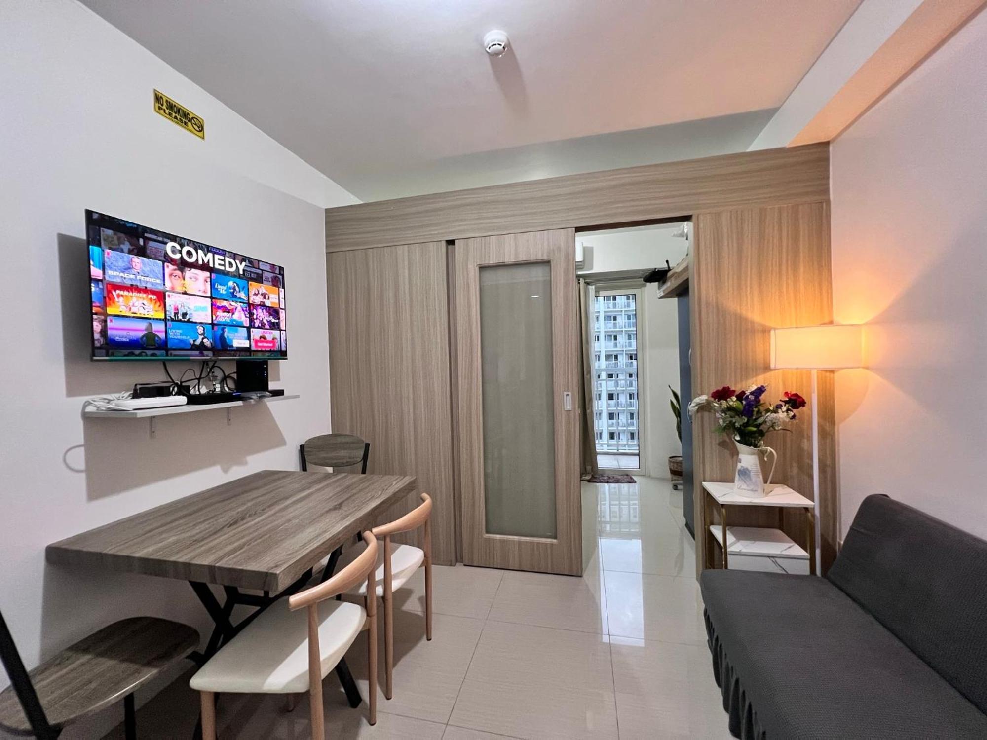 Studio Units At Shore Residences Condo Moa Complex Near Airport Pasay Kültér fotó