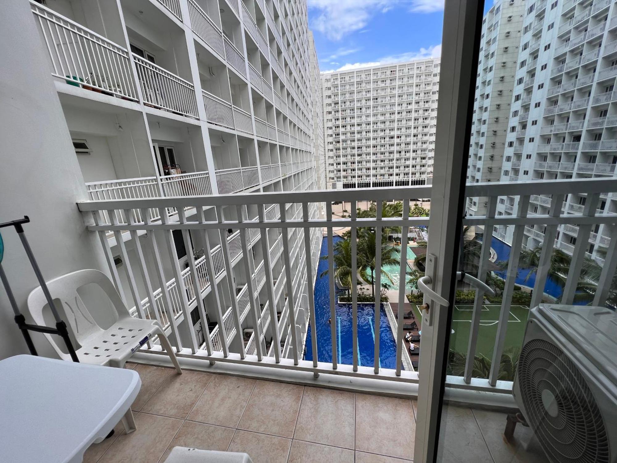 Studio Units At Shore Residences Condo Moa Complex Near Airport Pasay Kültér fotó